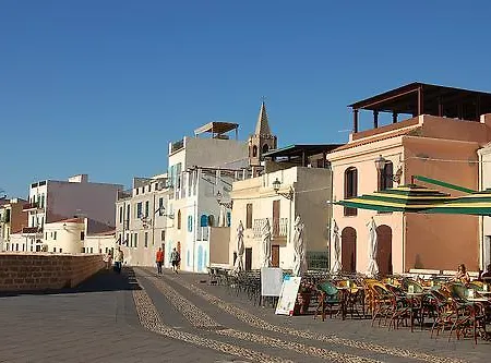Rocca Pinta בית הארחה