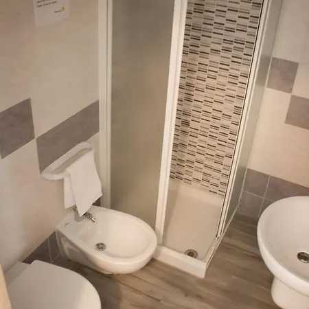 Rocca Pinta בית הארחה 3*